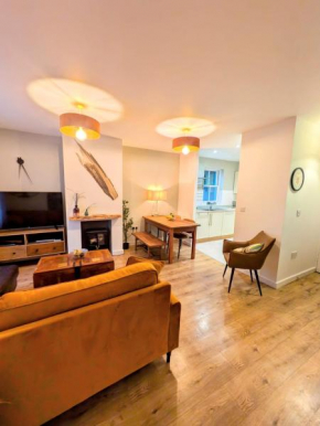 SAGE HOUSE - Tranquil sanctuary in the heart of Glastonbury